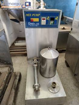 Pump to incorporate fruit