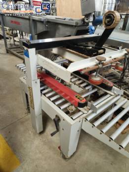 Strapack cardboard box sealing machine