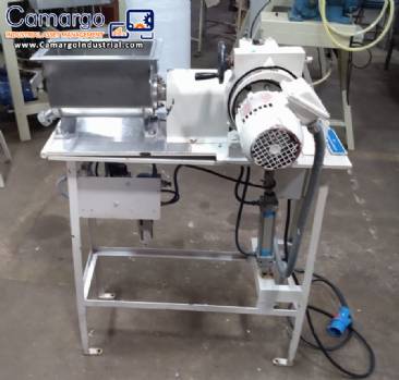 Stony industrial mixer for peanut butter cups with motor and reducer -  Camargo Industrial - Used Machines