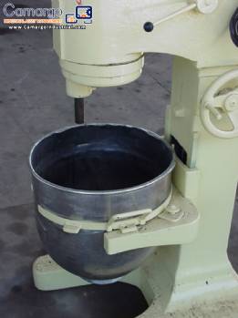 Industrial planetary mixer