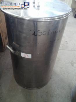 Stainless steel tank for 250 L
