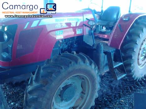 Tractor ACGO MF 4275