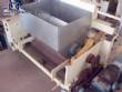Extruding tables and rolling mills for sweet pastes