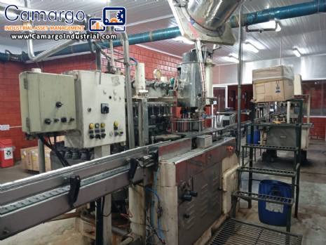 CompoMaq rotary filling machine with 42 nozzles and screw capper