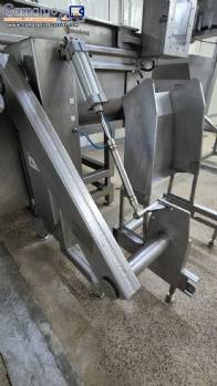 Hydraulic tilting elevator for meat and dough carts for feeding grinders and mixers Simetria MECH MMF 130