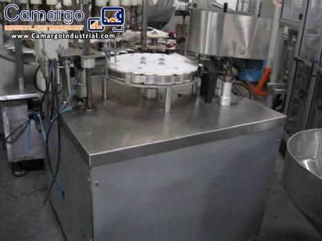 Liquid filler pistons 3 semiautomatic