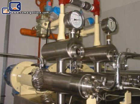 Extruder for margarines and vegetable fats